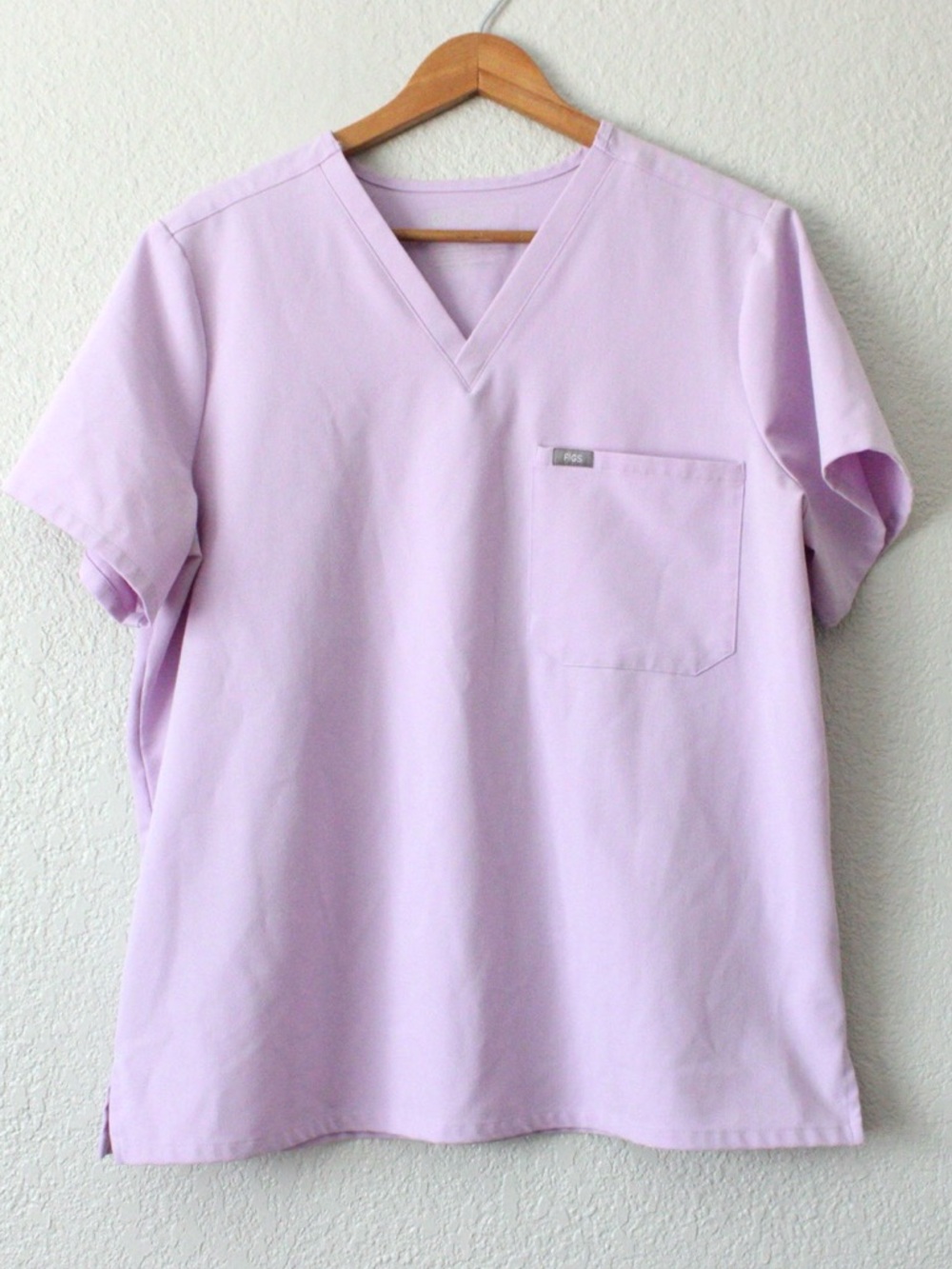 Figs Catarina One-Pocket Lavender Haze Scrub Top